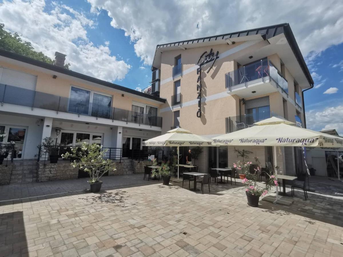 City Apartman ház Balatonlelle Esterno foto