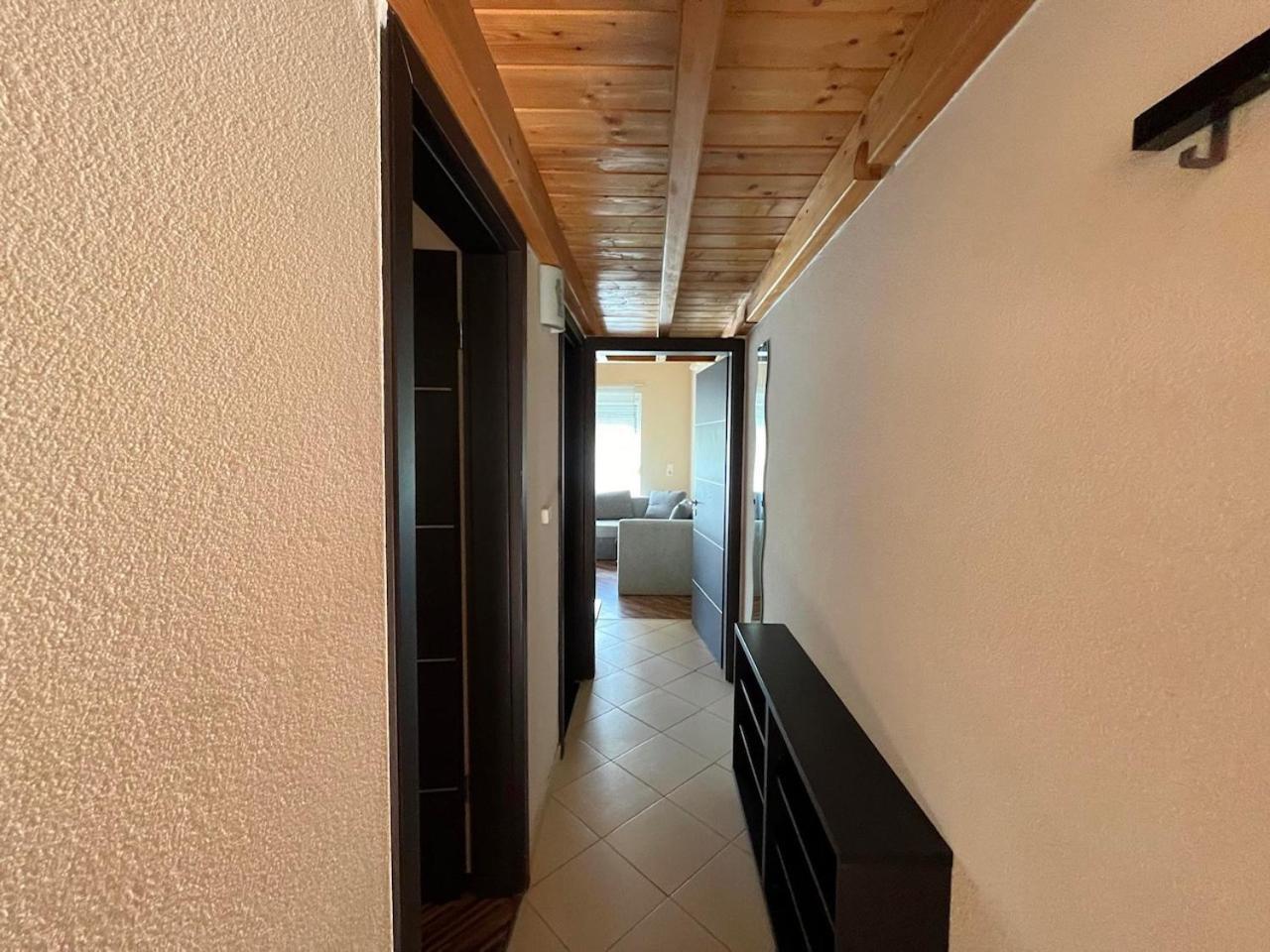 City Apartman ház Balatonlelle Esterno foto
