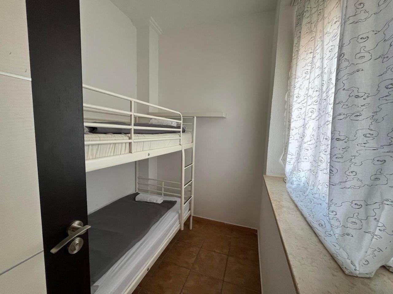 City Apartman ház Balatonlelle Esterno foto